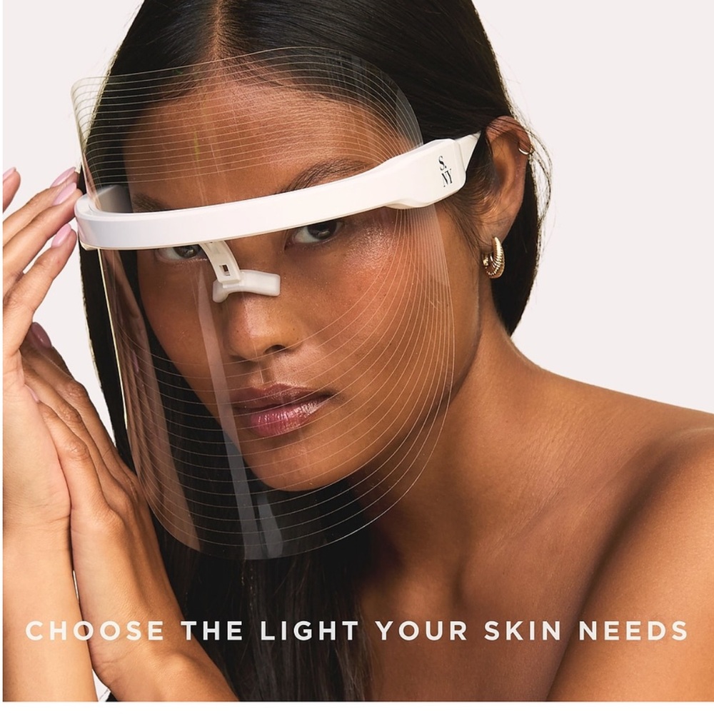 SOLARIS LABORATORIES NY - How To GLOW 4 Color LED Light Therapy Mask